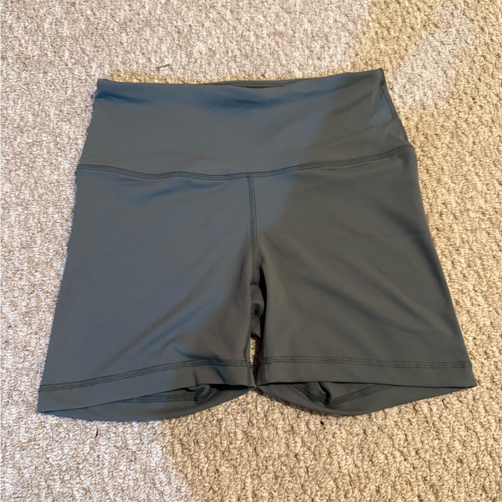 90 Degree biker shorts